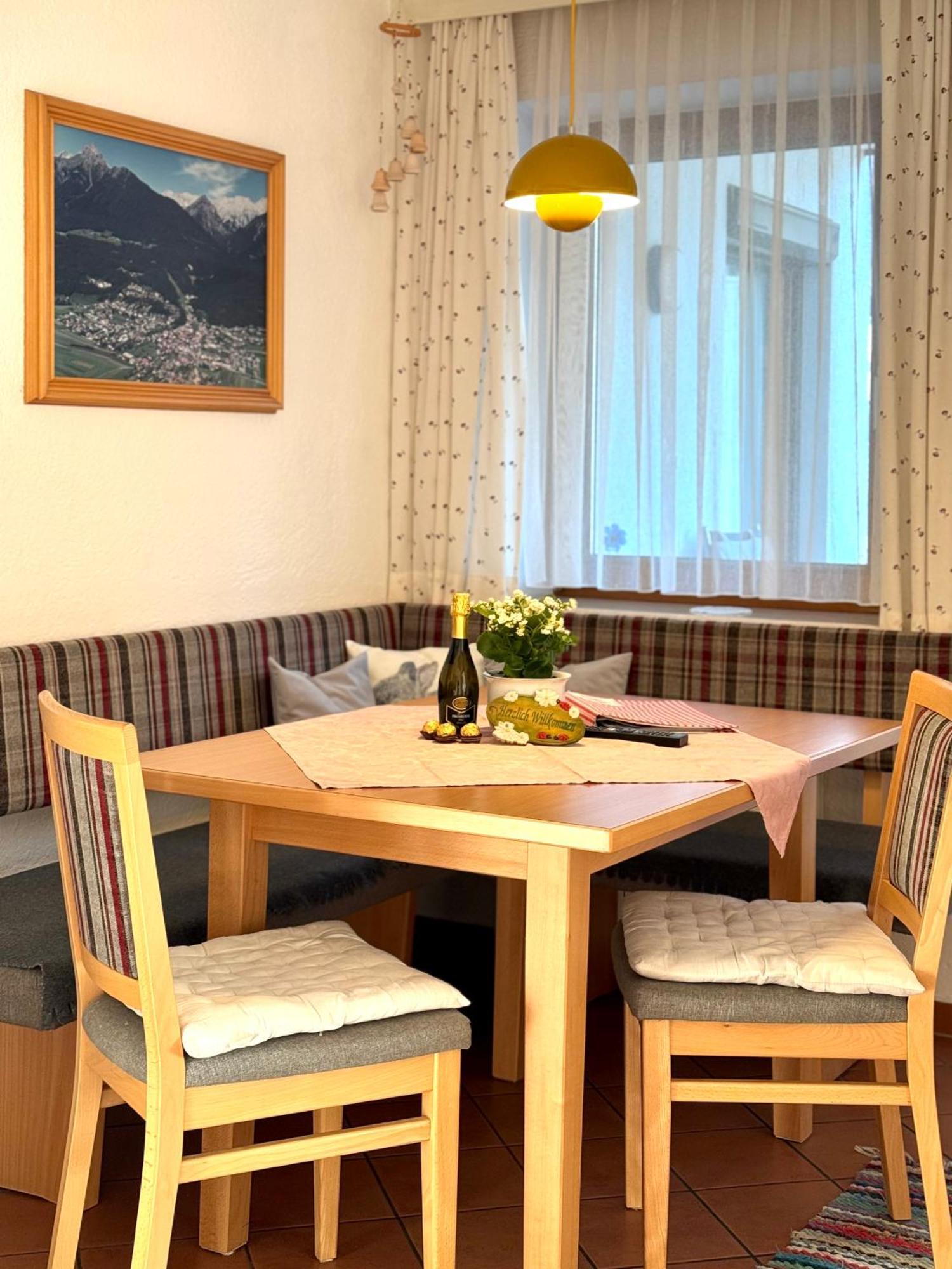 Haus Gamper-Haselwanter Apartman Tarrenz Kültér fotó
