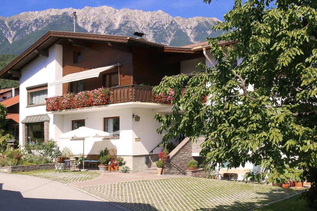 Haus Gamper-Haselwanter Apartman Tarrenz Szoba fotó