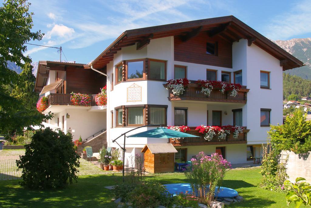 Haus Gamper-Haselwanter Apartman Tarrenz Kültér fotó